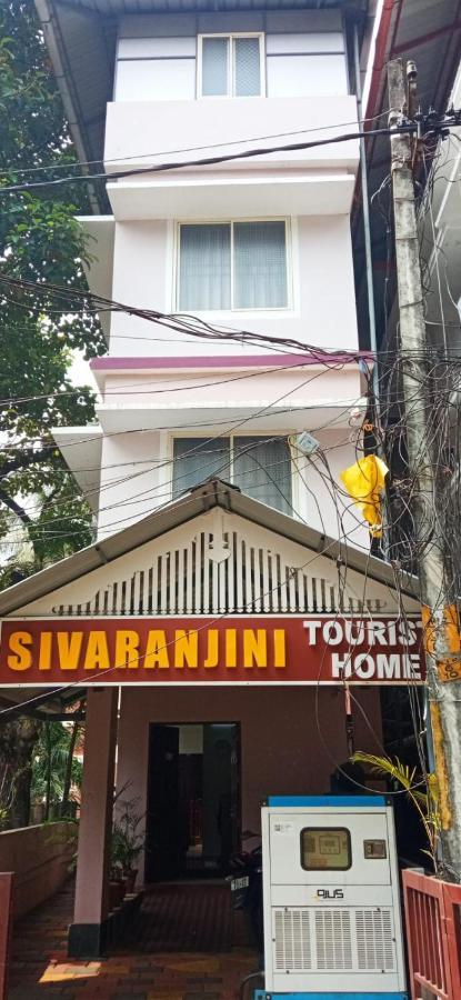 Sivaranjini Tourist Villa Guruvayur Bagian luar foto