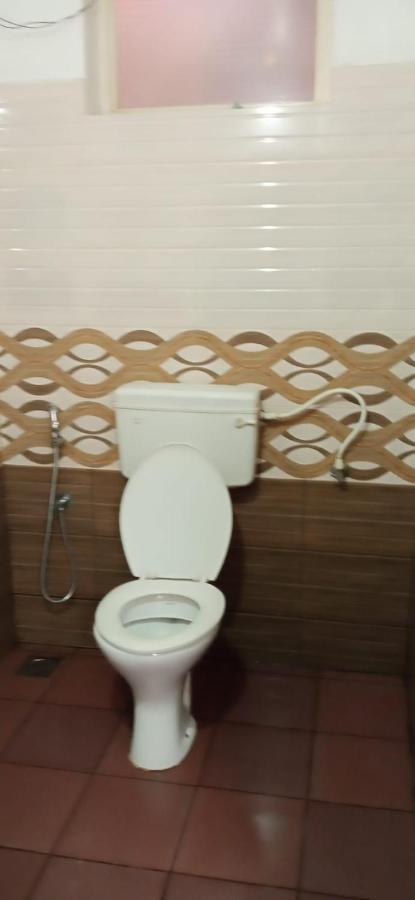 Sivaranjini Tourist Villa Guruvayur Bagian luar foto