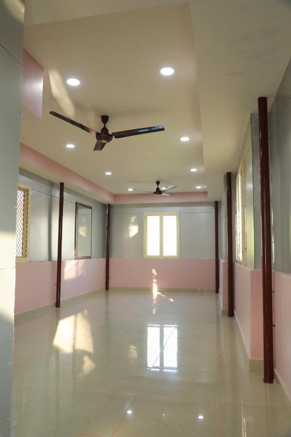 Sivaranjini Tourist Villa Guruvayur Bagian luar foto