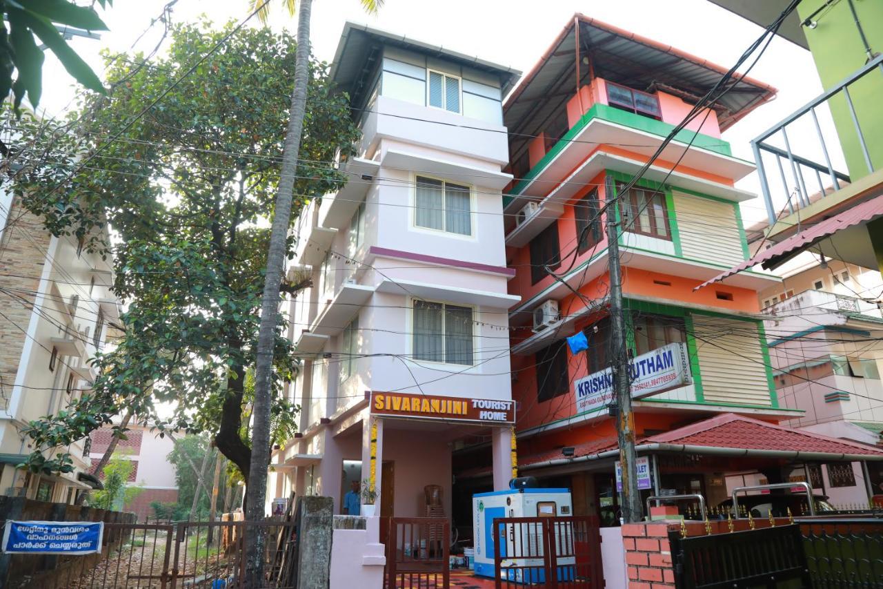 Sivaranjini Tourist Villa Guruvayur Bagian luar foto