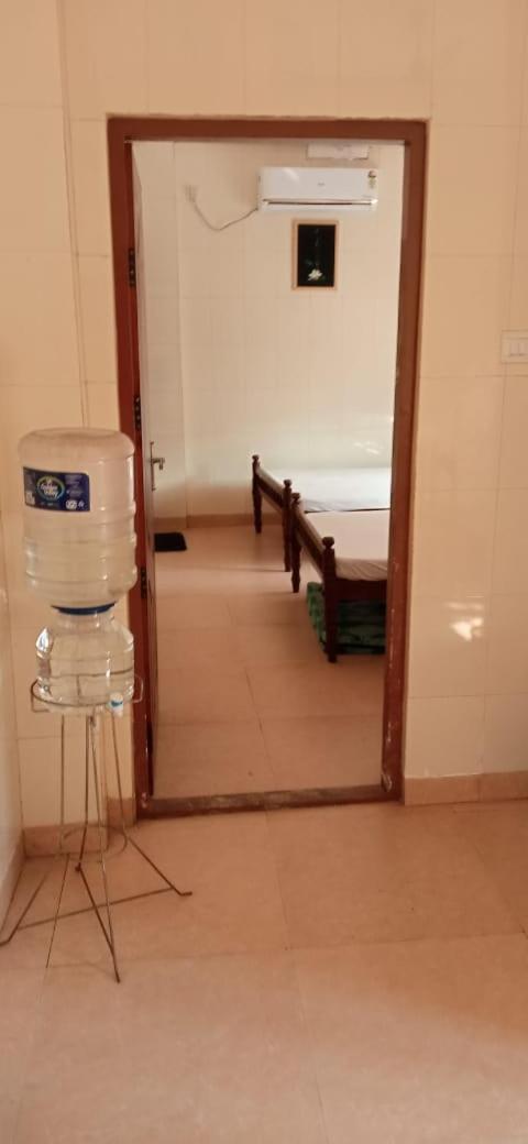 Sivaranjini Tourist Villa Guruvayur Bagian luar foto
